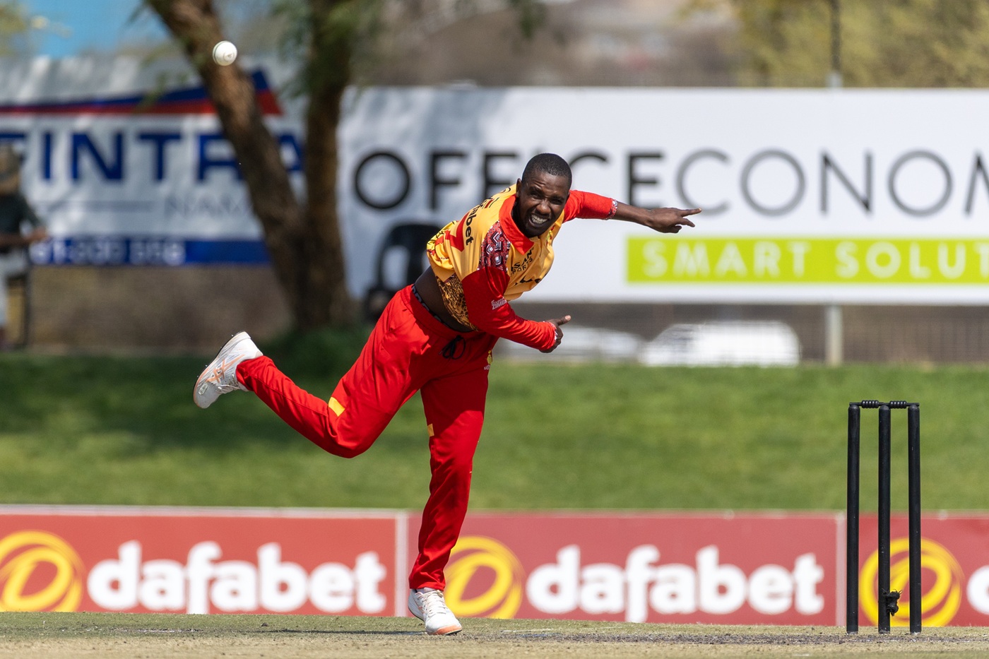 Raza Defends Madhevere Gamble After Zimbabwe's Heartbreaking One-Wicket Loss